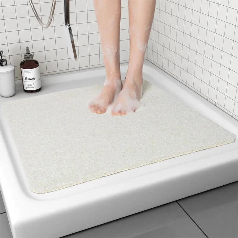 Tapis de Douche Antidérapant 21x21 Pouces Triangle Antidérapant Lavable Tapis de Sol de Bain avec Ventouses pour Salle de Bain Cuisine Baignoire Marches Escaliers, Bleu Pâle